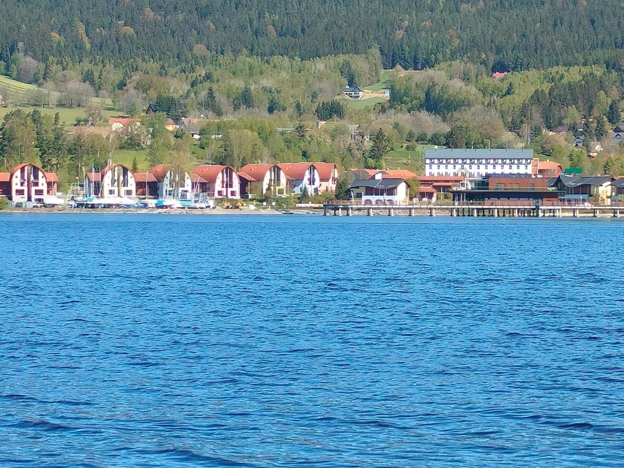 Apartman Aja - Lipno Nad Vltavou Extérieur photo